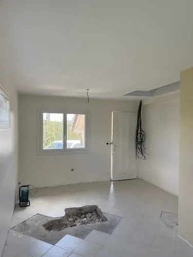 Rénovation pour un logement locatif à Craponne, Grézieu-la-Varenne, Matière et Nuance