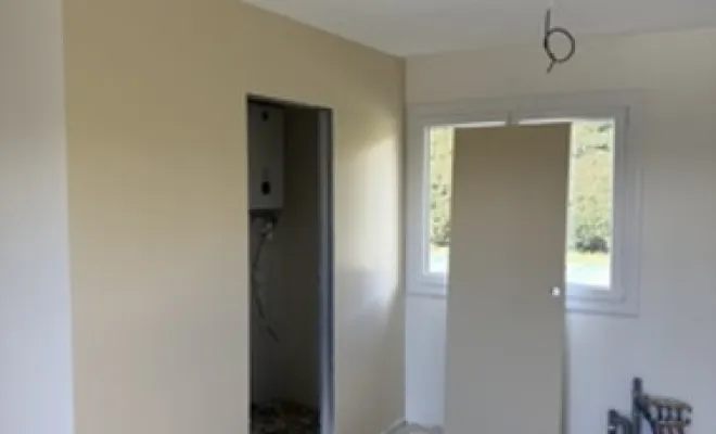 Rénovation pour un logement locatif à Craponne, Grézieu-la-Varenne, Matière et Nuance